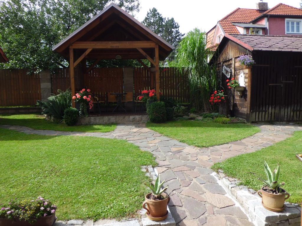 Pension Maate Cesky Krumlov Exterior photo